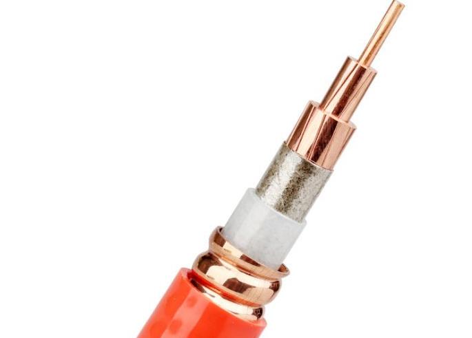 礦物絕緣電纜起到避免設(shè)備損壞.jpg 礦物絕緣電纜起到避免設(shè)備損壞.jpg